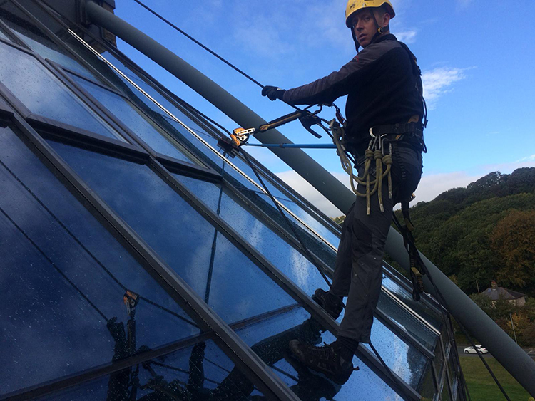 Victoria Mills – Bradford – Rooflight Maintenance